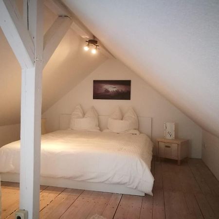 45 M² Maisonette-Wohnung In Uni-/Hauptbahnhofnaehe Duisburg Exterior foto