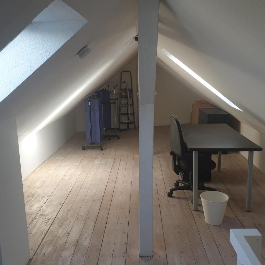 45 M² Maisonette-Wohnung In Uni-/Hauptbahnhofnaehe Duisburg Exterior foto