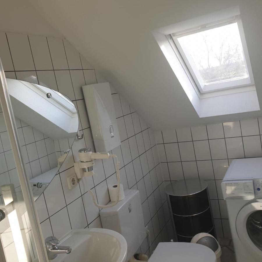 45 M² Maisonette-Wohnung In Uni-/Hauptbahnhofnaehe Duisburg Exterior foto