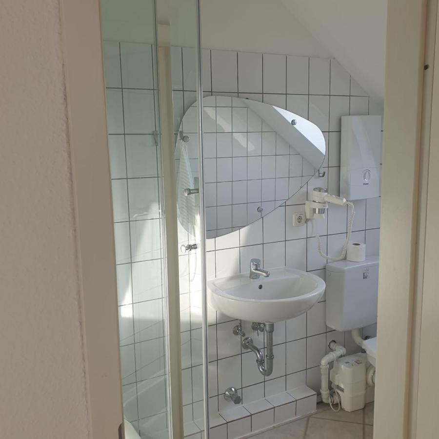 45 M² Maisonette-Wohnung In Uni-/Hauptbahnhofnaehe Duisburg Exterior foto