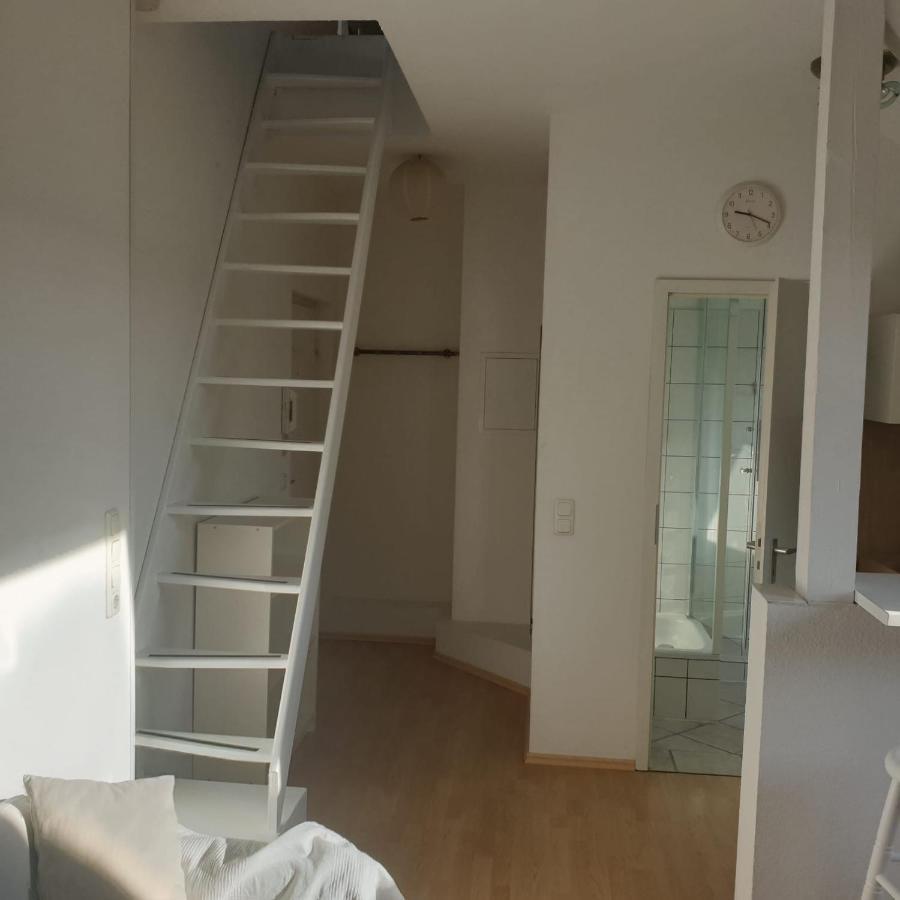45 M² Maisonette-Wohnung In Uni-/Hauptbahnhofnaehe Duisburg Exterior foto